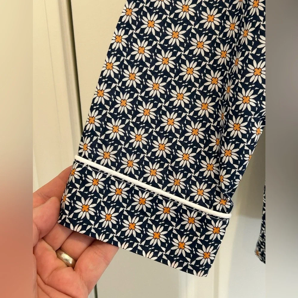 The Cat’s Pajamas Daisy Pattern Pajama Set with White Trim Size M - Picture 4 of 13